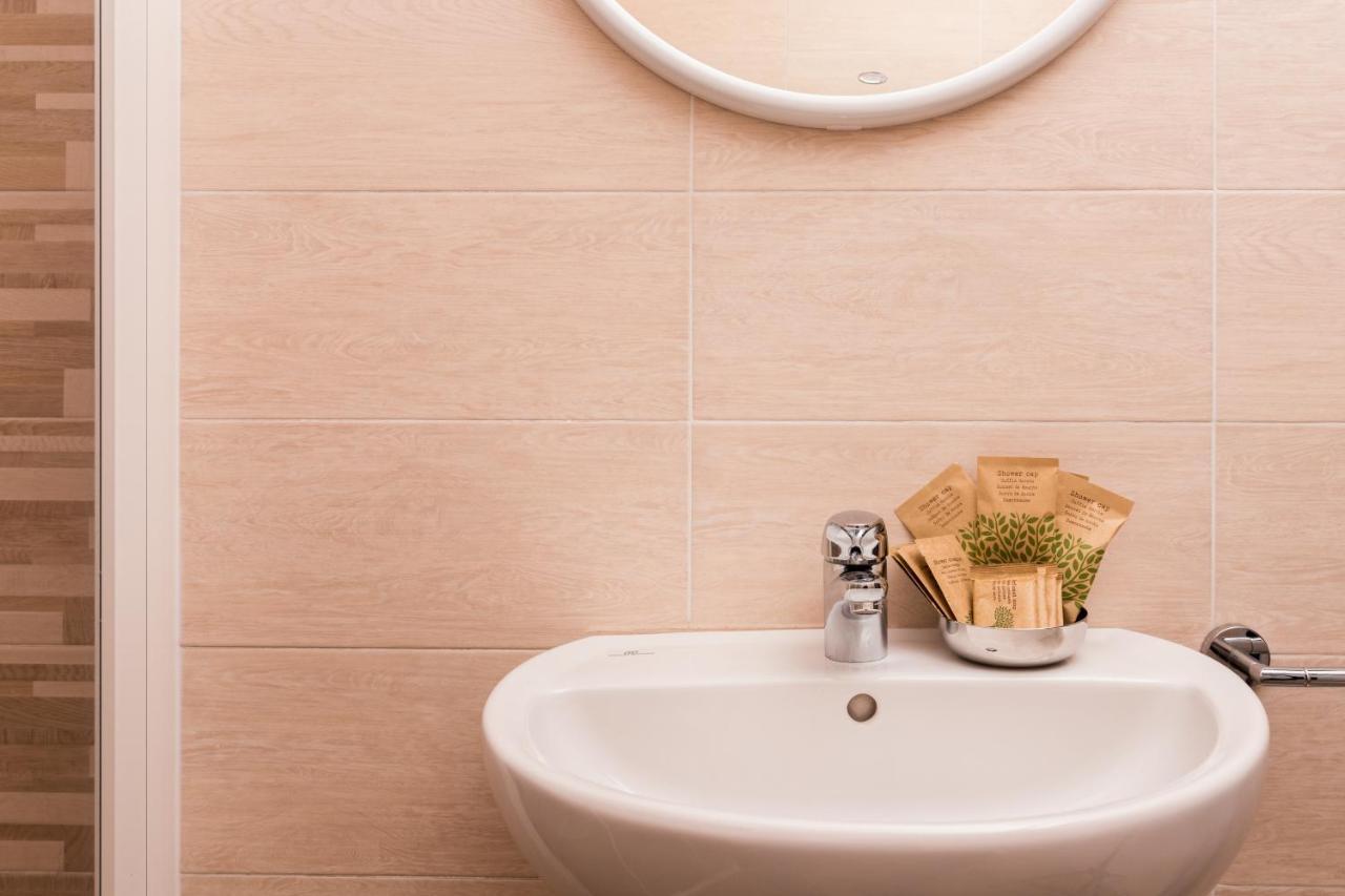 Hotel Lydia Cervia Bagian luar foto